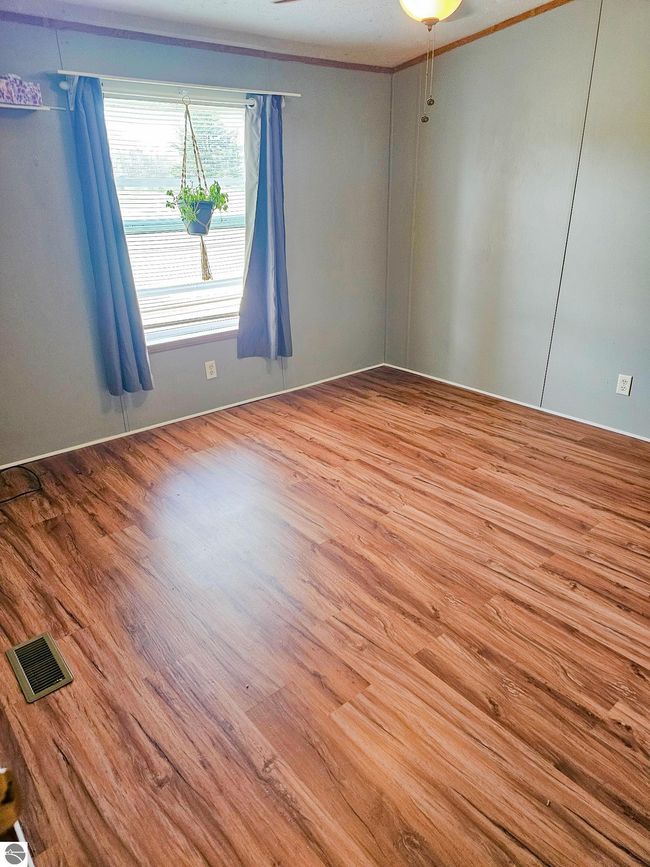 299 Cloverleaf Ln, House other with 3 bedrooms, 2 bathrooms and null parking in Houghton Lake MI | Image 20