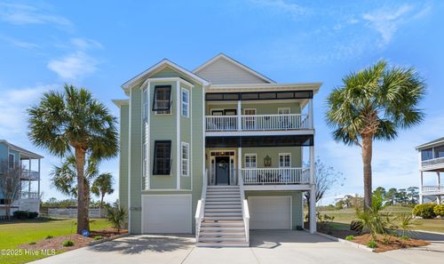 8304 Lakeview Dr, Wilmington, NC, 28412-3346 | Card Image