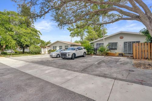 2031 Ne 56th St, Fort Lauderdale, FL, 33308-2695 | Card Image