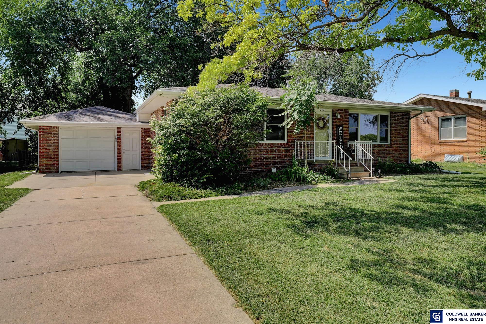 6th St, Lincoln, NE 68521