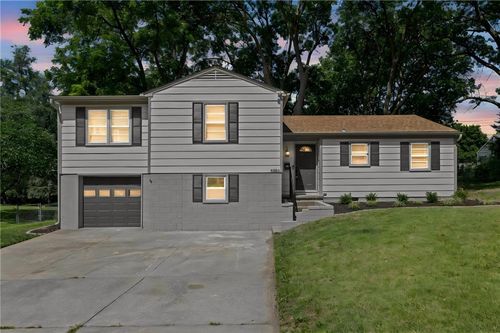 5808 Mackey St, Mission, KS, 66202-2133 | Card Image
