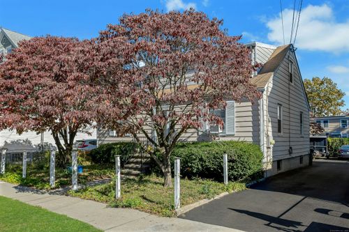 80 Victory St, Stamford, CT, 06902-5622 | Card Image