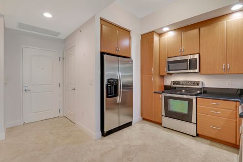 apt-805-701 S Olive Ave, West Palm Beach, FL, 33401-6509 | Card Image