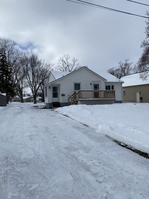 5477 Green Ave, Niagara Falls, ON, L2H1P5 | Card Image