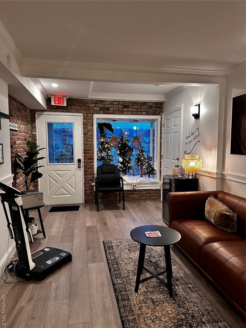 146 E Main St, Port Jefferson, NY, 11777-1856 | Card Image