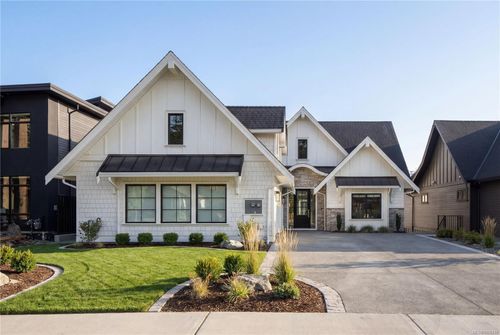 2009 Pinehurst Terr, Langford, BC, V9B3S3 | Card Image