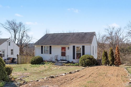 3827 Sentinel Dr, Nashville, TN, 37209-4834 | Card Image
