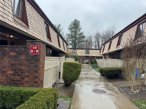 apt-d-10 Heritage Dr, New City, NY, 10956-5307 | Card Image