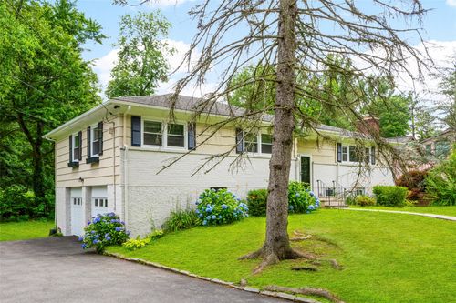 50 Puritan Dr, Scarsdale, NY, 10583-6826 | Card Image