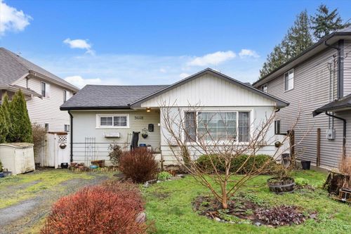 9448 Coote St, Chilliwack, BC, V2P6B5 | Card Image
