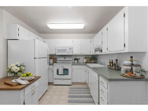 apt-2b-750 S Clinton St, Denver, CO, 80247-1522 | Card Image