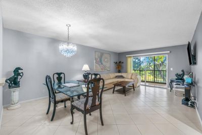 308 - 7341 Amberly Lane, Condo with 2 bedrooms, 2 bathrooms and null parking in Delray Beach FL | Image 3