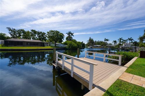 4623 Carson St Ne, SAINT PETERSBURG, FL, 33703-4239 | Card Image