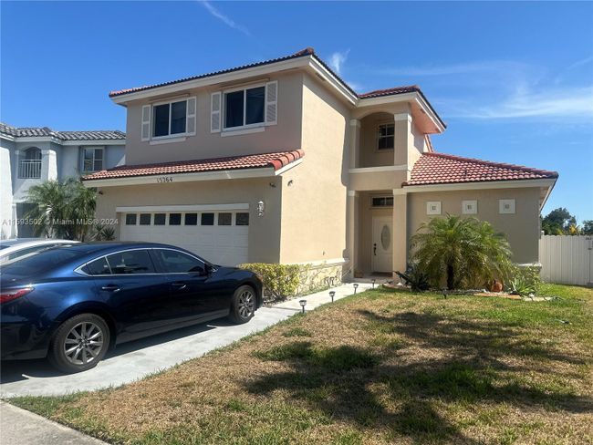 15264 Sw 43rd Ct, House other with 3 bedrooms, 2 bathrooms and null parking in Miramar FL | Image 2