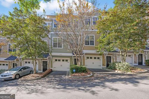1960 Sterling Oaks Cir Ne, Brookhaven, GA, 30319-4129 | Card Image