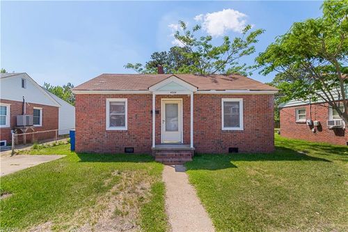 9559 19th Bay St, Norfolk, VA, 23518-6229 | Card Image
