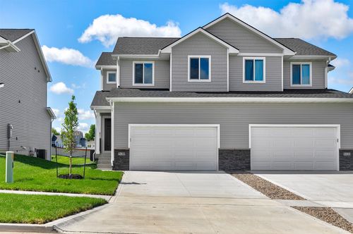 5130 Ella Ivy Ct, Van Meter, IA, 50261-8201 | Card Image
