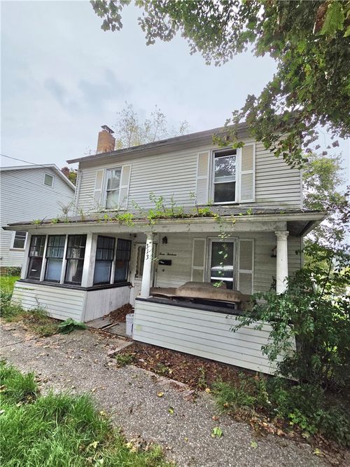 313 S 4th St, CLEARFIELD, PA, 16830-2213 | Card Image