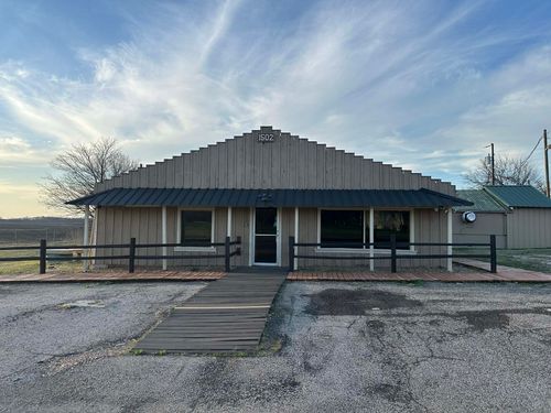 1502 W Main St Street, Honey Grove, TX, 75446 | Card Image