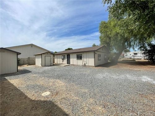 A Broadway St, Lake Elsinore, CA, 92530 | Card Image