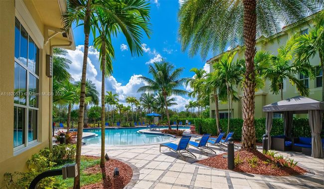 213 - 10170 Sw 7 Th St, Condo with 2 bedrooms, 2 bathrooms and null parking in Pembroke Pines FL | Image 45