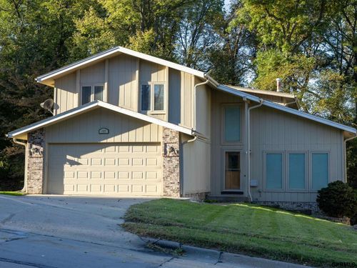 1405 Childs Road E, Bellevue, NE, 68005 | Card Image