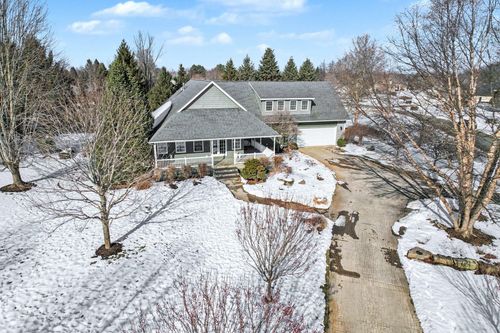 71 Kristin Dr, Marshall, MI, 49068-9583 | Card Image