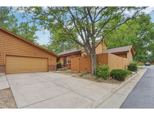 59 S Eagle Cir, Aurora, CO, 80012-1526 | Card Image