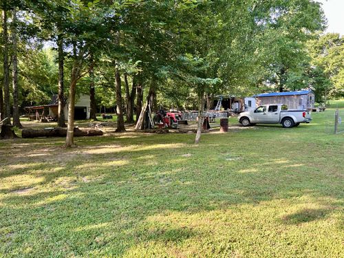 1020 Fall River Rd, Goodspring, TN, 38460-5283 | Card Image