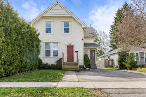 1284 Springbank Ave, London, ON, N6K1Z8 | Card Image