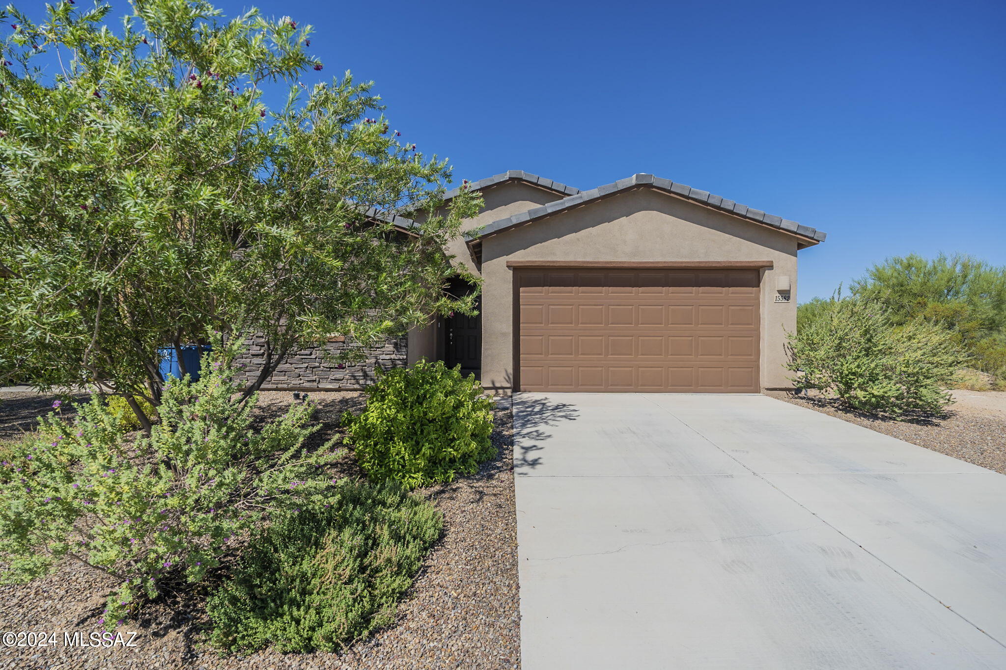 Camino Oculi , Sahuarita, AZ 85629