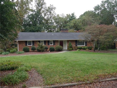 2443 Greenwich Rd, Winston-Salem, NC, 27104-4140 | Card Image