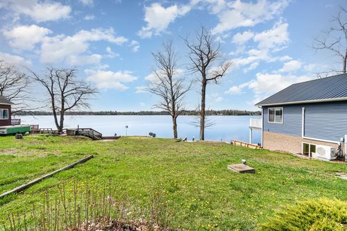 5714 Lakeview Dr, Hale, MI, 48739-8821 | Card Image