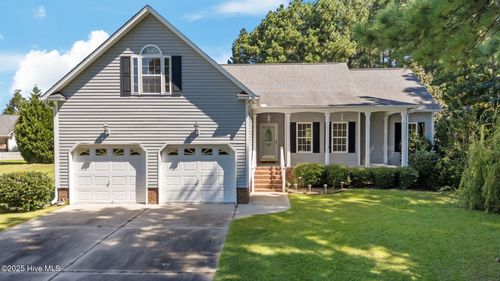 105 Serenity Ct, New Bern, NC, 28560-8497 | Card Image