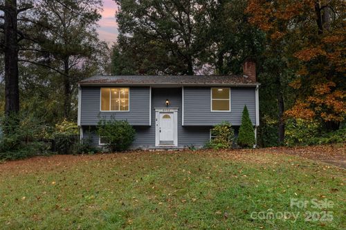 8435 Othello Pl, Charlotte, NC, 28227-2572 | Card Image