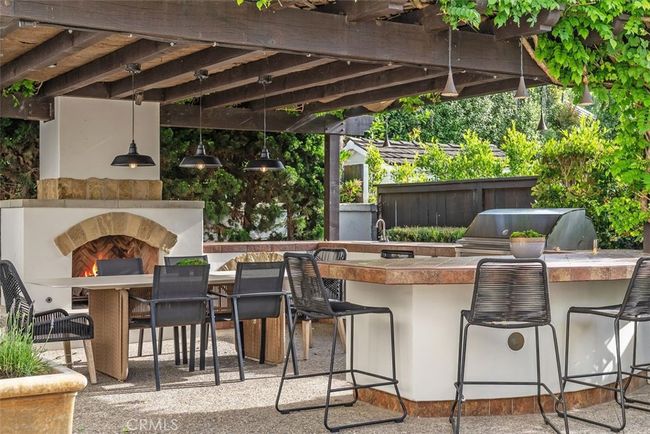 411 Snug Harbor Rd, House other with 5 bedrooms, 5 bathrooms and 3 parking in Newport Beach CA | Image 34
