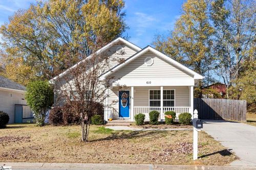 610 Ruddy Creek Cir, Greer, SC, 29651-2777 | Card Image