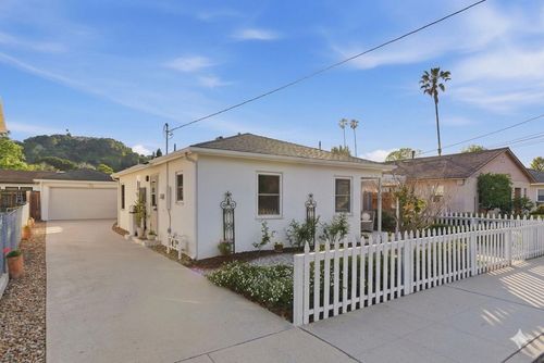 1307 Chino St, SANTA BARBARA, CA, 93101-4749 | Card Image