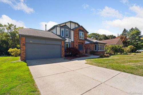 112 Streamview Dr, Troy, MI, 48085-4753 | Card Image