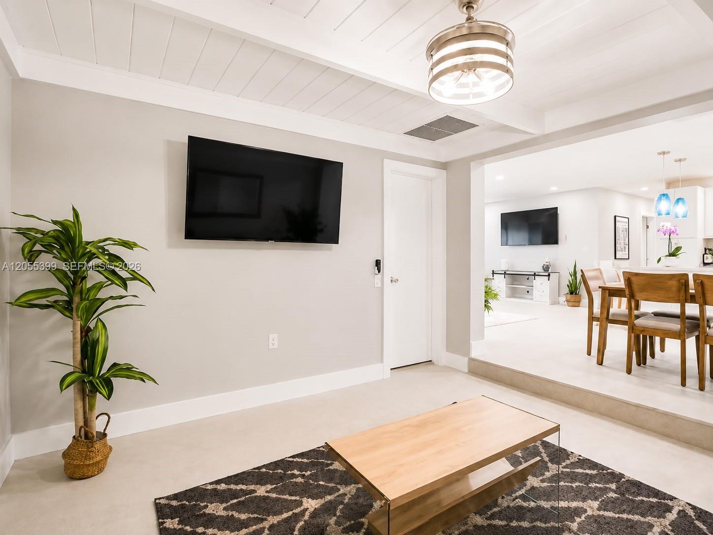 Residential Lease in Pompano Beach 3