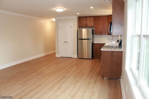 apt-b-14 Burnham Rd, Morris Plains, NJ, 07950-1750 | Card Image