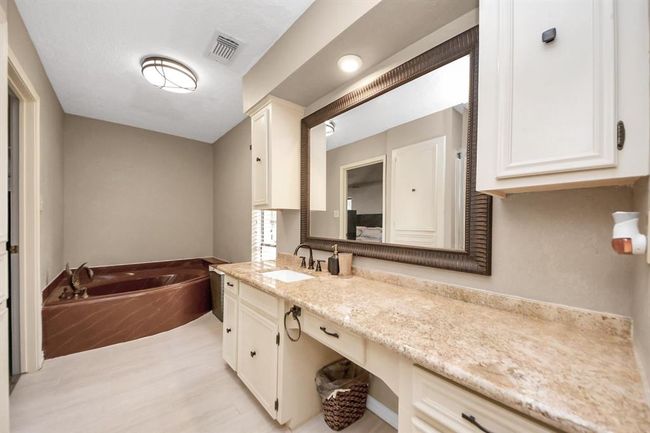 2514 Loganberry Circle, House other with 3 bedrooms, 2 bathrooms and 3 parking in Seabrook TX | Image 29
