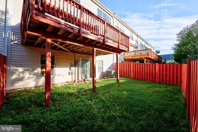 8182 Cobble Pond Way, Townhouse with 4 bedrooms, 3 bathrooms and null parking in MANASSAS VA | Image 52