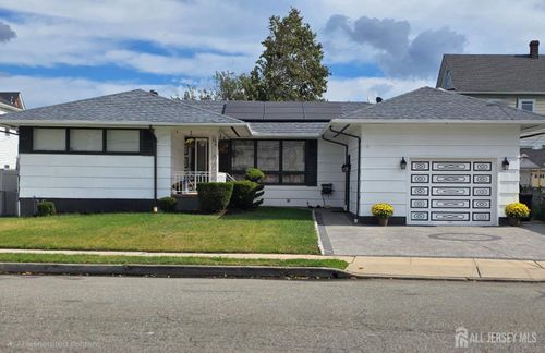 58 Hayward Ave, Carteret, NJ, 07008-3132 | Card Image