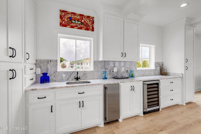 240EBeachBlvd-63 | Image 25
