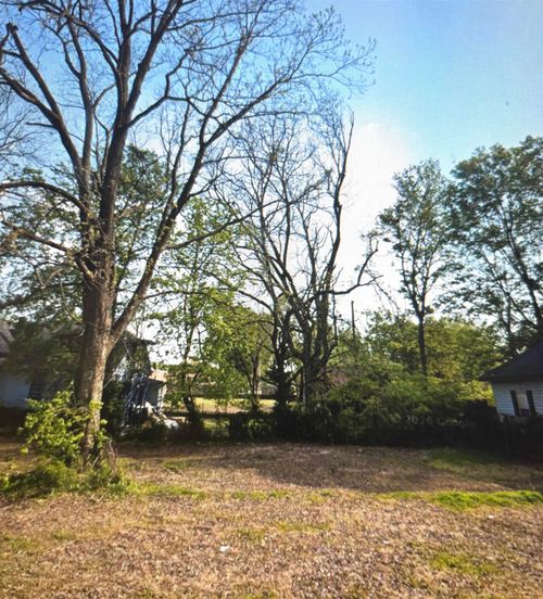 443 Simpson Ave, Memphis, TN, 38106-2913 | Card Image