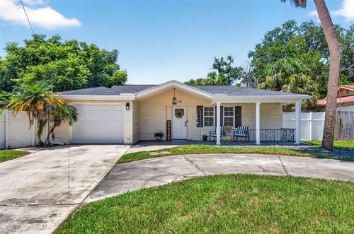7235 Astor Dr, New Port Richey, FL, 34652-1201 | Card Image