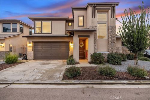 3433 W Milan Ave, Visalia, CA, 93277-5038 | Card Image