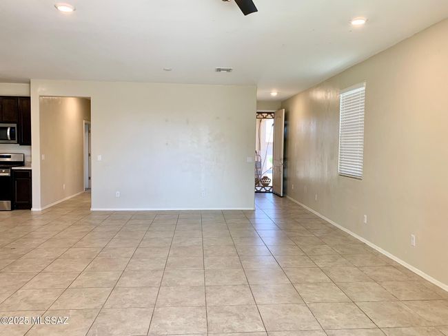 Great room area | Image 4