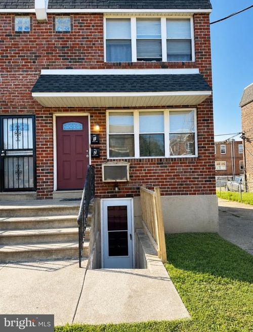 6347 Hegerman St, Philadelphia, PA, 19135-3301 | Card Image